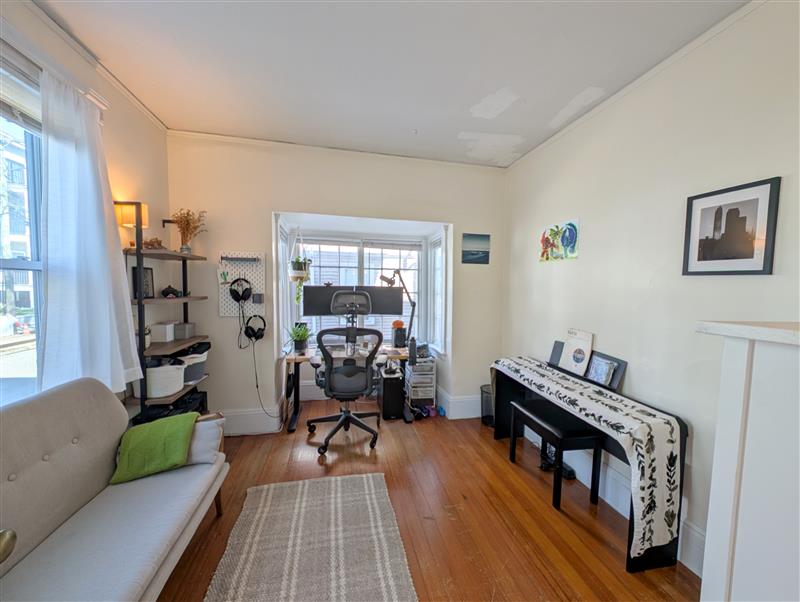 18 Sanborn Ave, Prospect Hill