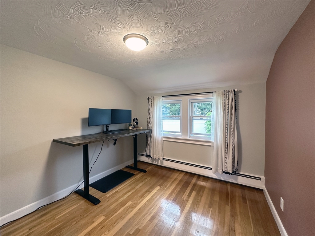 15 Wayland Rd, Wakefield