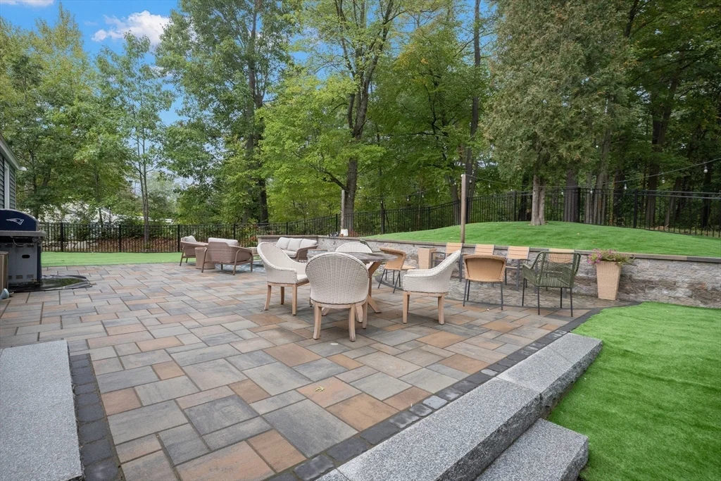 123 Pond St, Georgetown