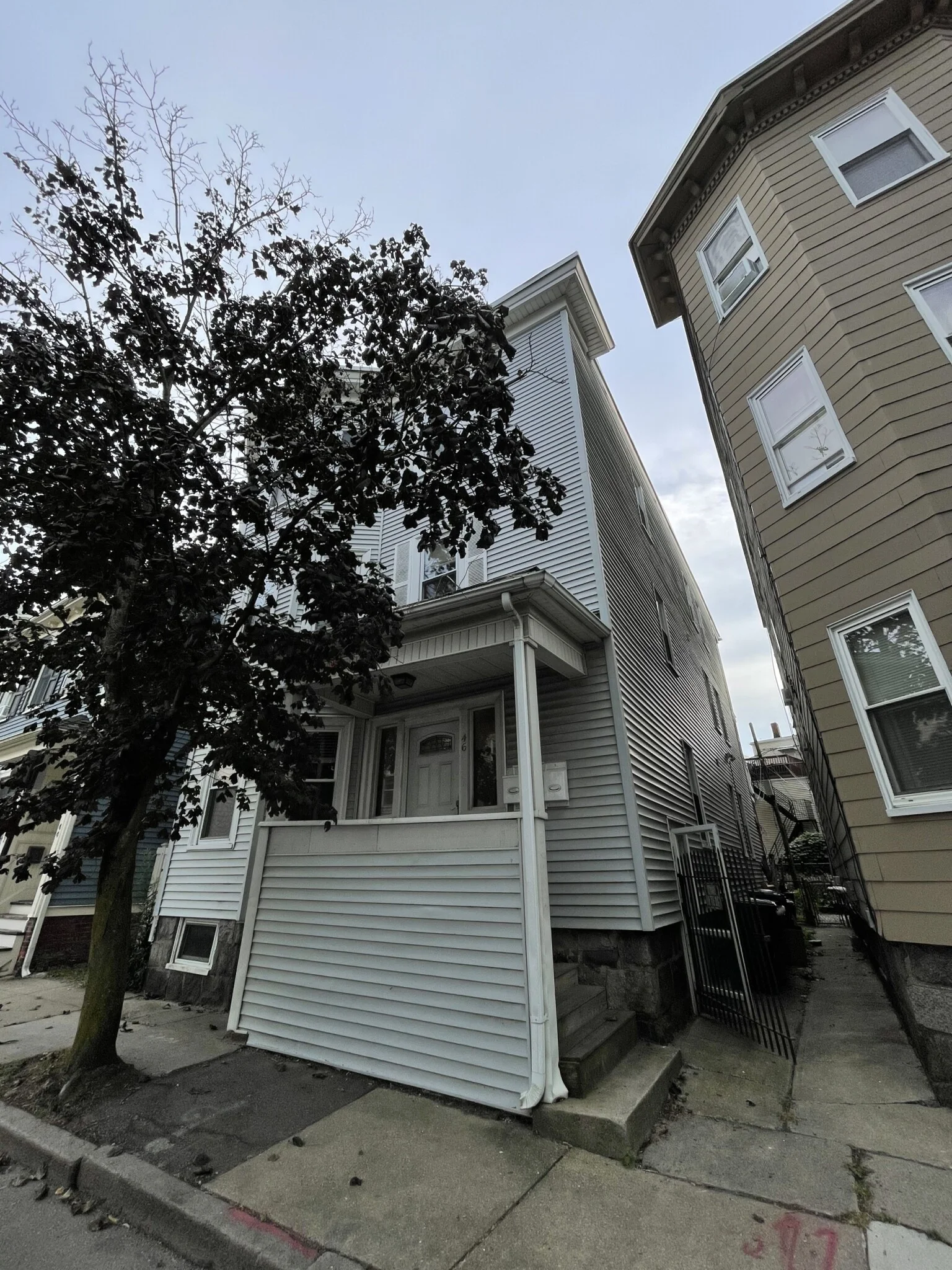 46 Middle St, South Boston