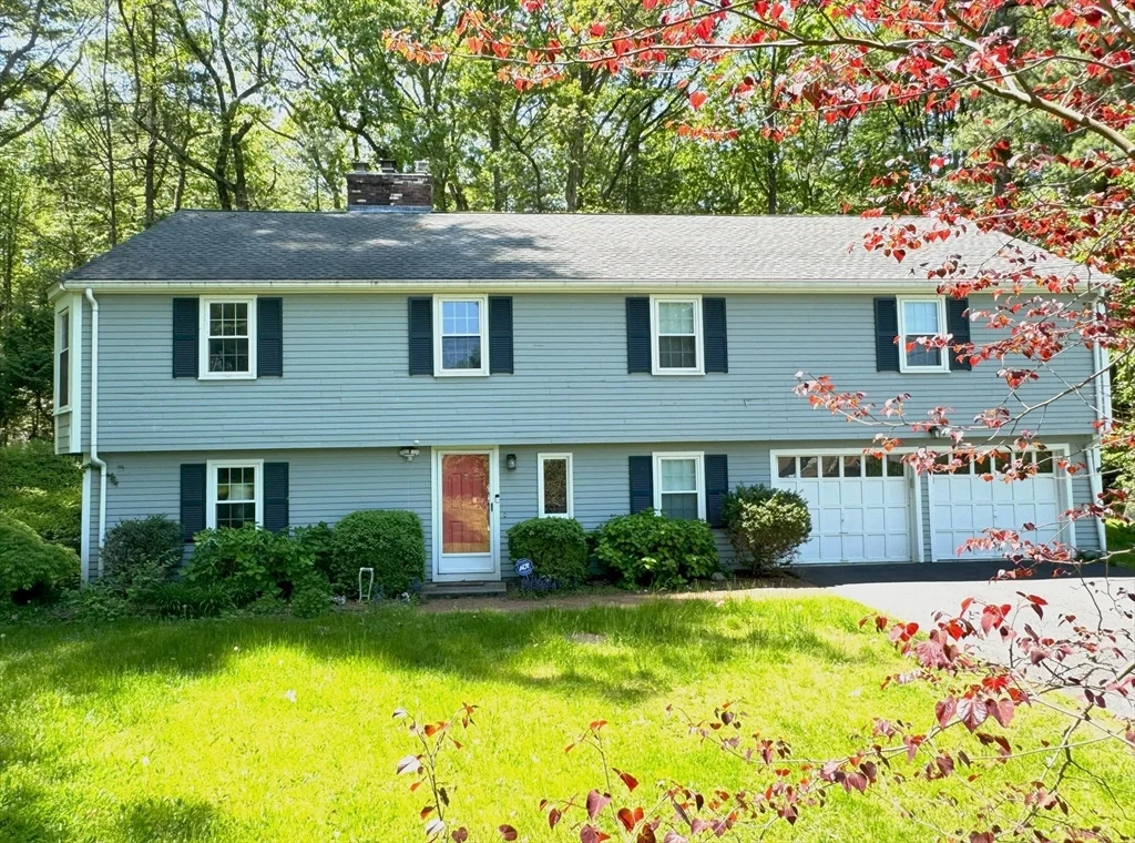 10 Meadowview Rd, Wayland