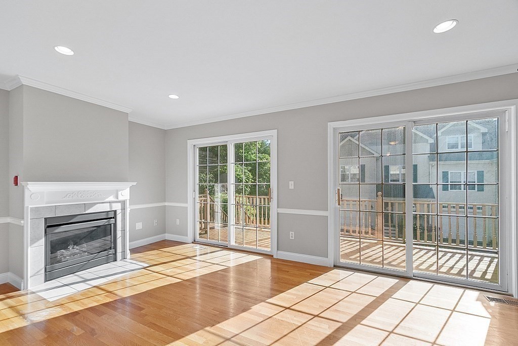 67 N Quinsigamond Ave, Shrewsbury