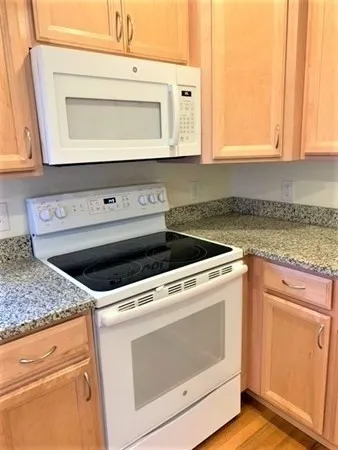 17 High St, Brookline Village