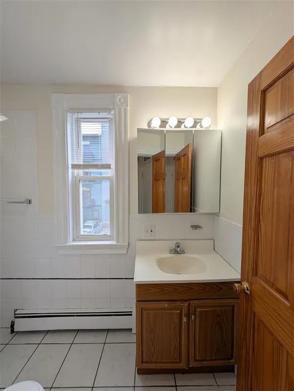 392 Washington St, Ward Two