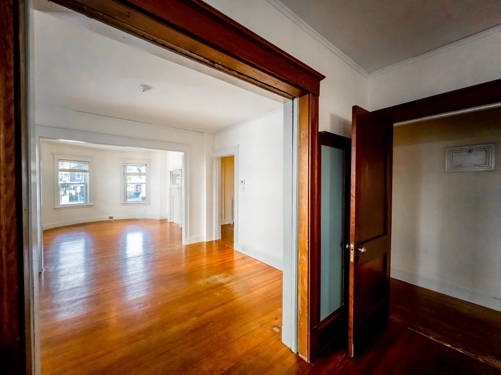 67 Hampstead Rd, Jamaica Plain