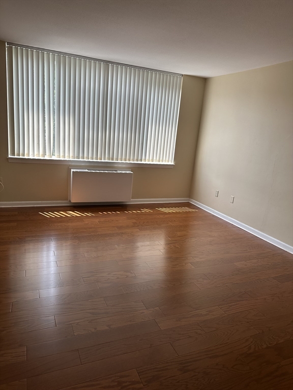 20 Hammond Pond Pkwy, Chestnut Hill