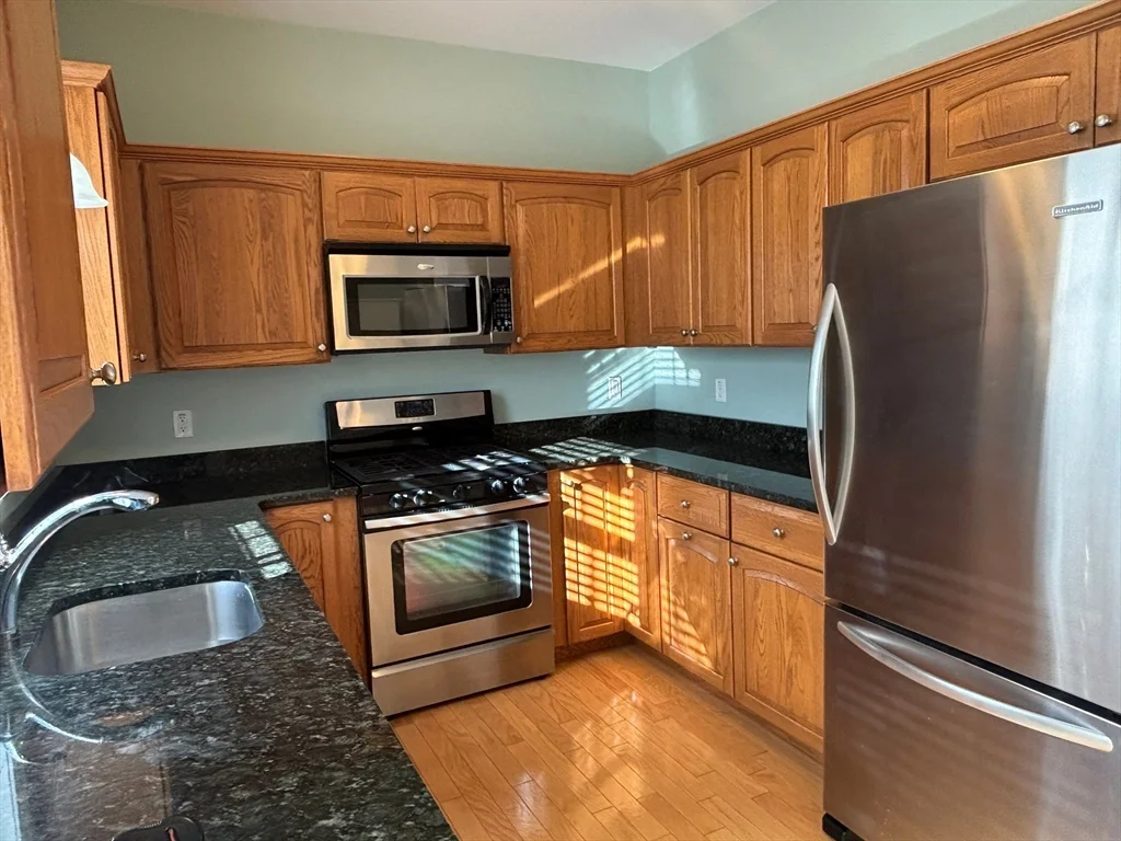 501 Autumn Ridge Dr, Ayer