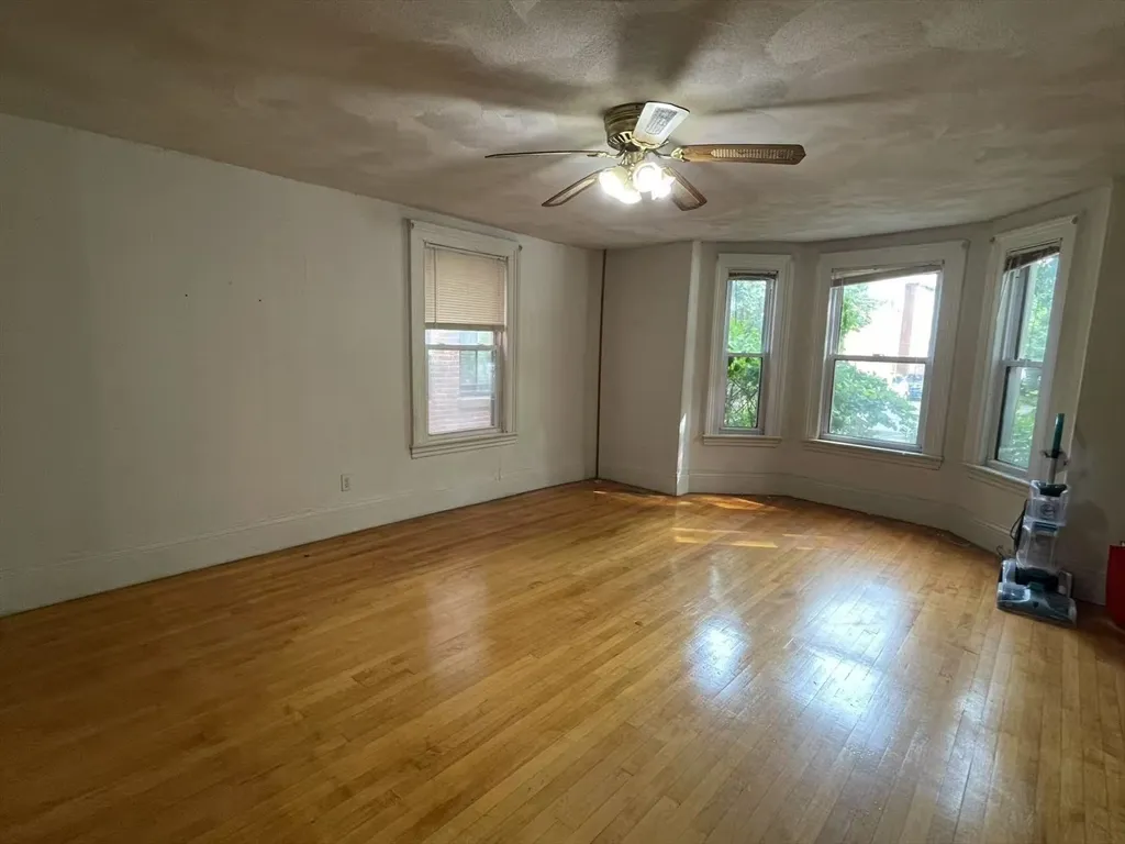 251 Broadway, The Port