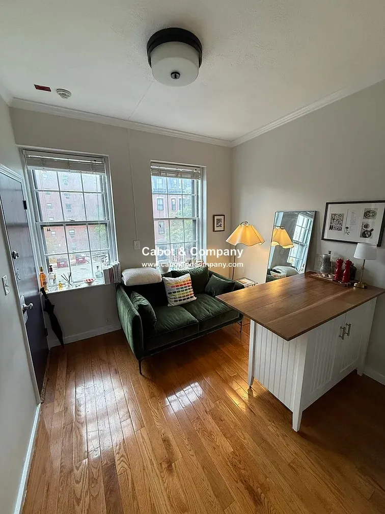 200 Warren Ave, South End