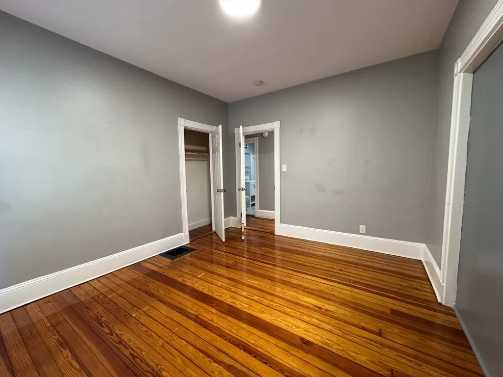 12 Dalrymple St, Jamaica Plain