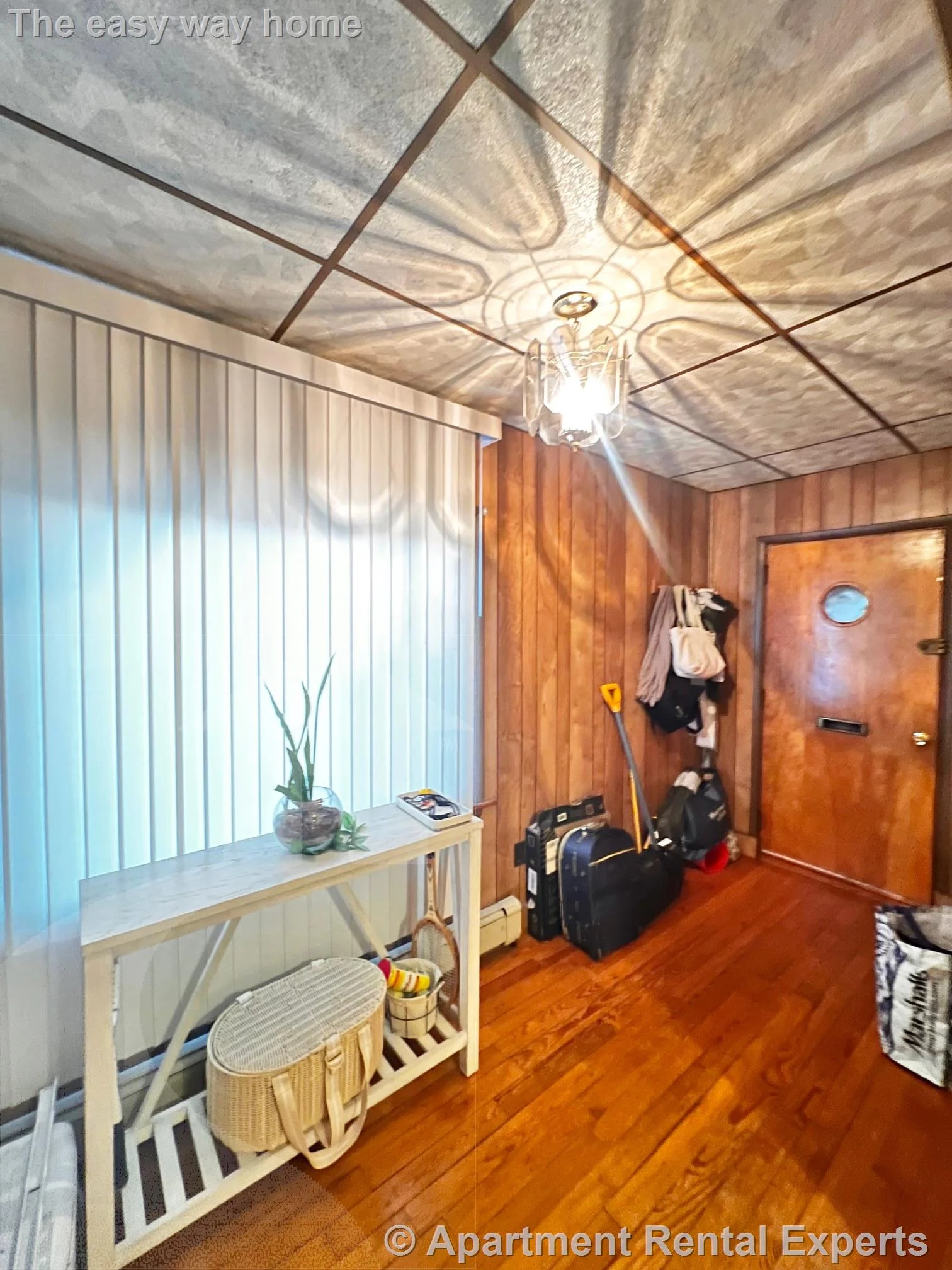 122 Willis Ave, Tufts
