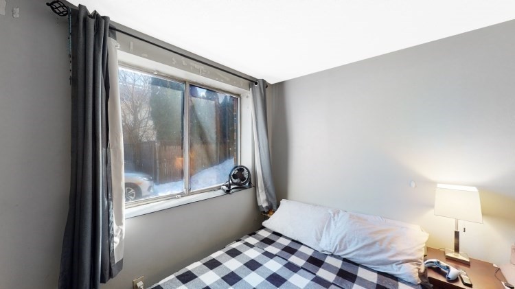 14 Murdock, Ball Square