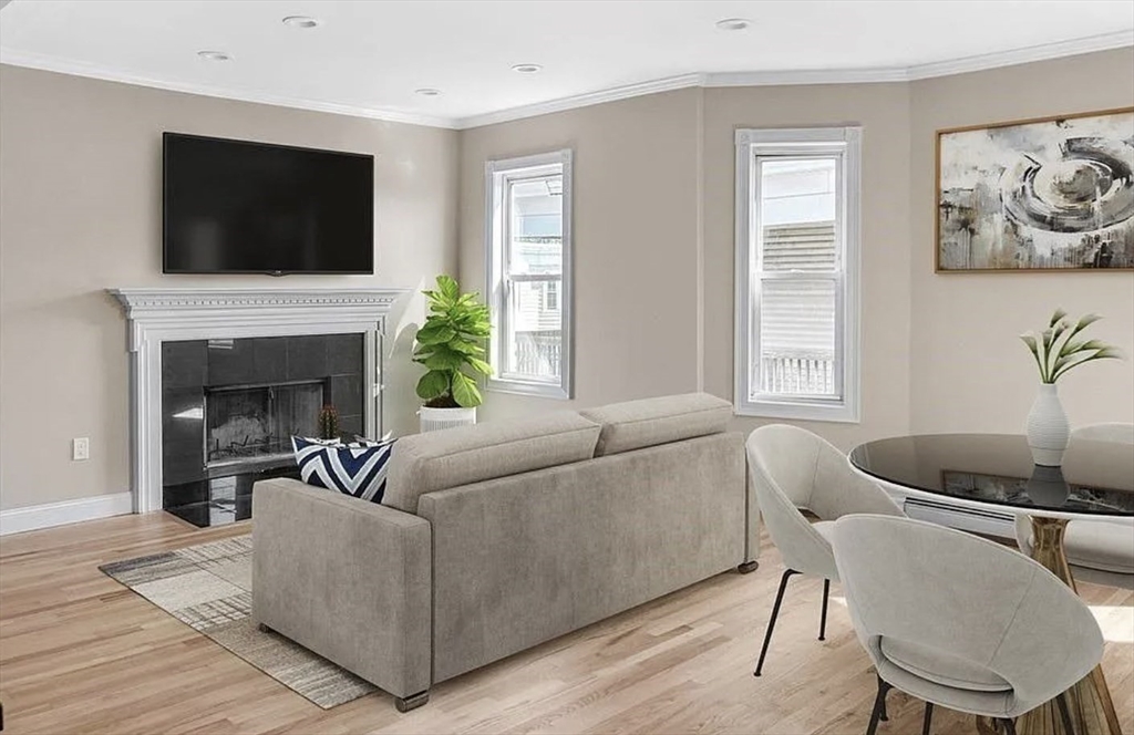 641 E 8th, South Boston