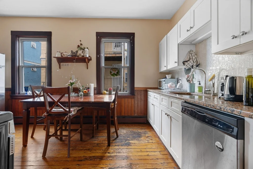 9 Spalding St, Jamaica Plain