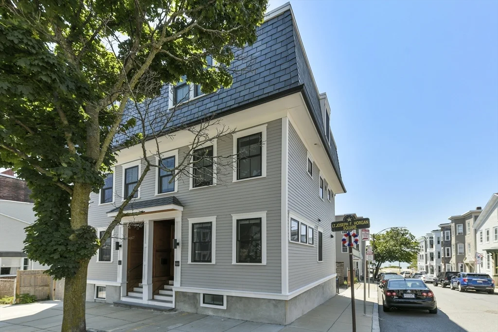 459 E 8th, South Boston