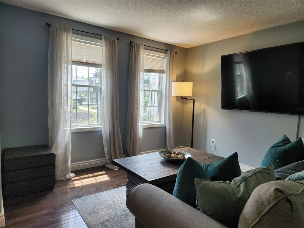 129 Lowell St, Peabody