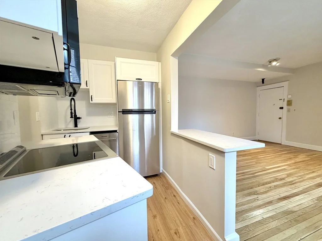 110 Lanark Rd, Brighton