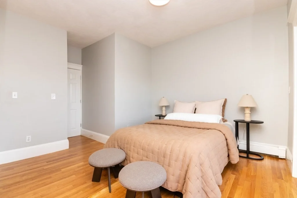 298A Bunker Hill St, Charlestown