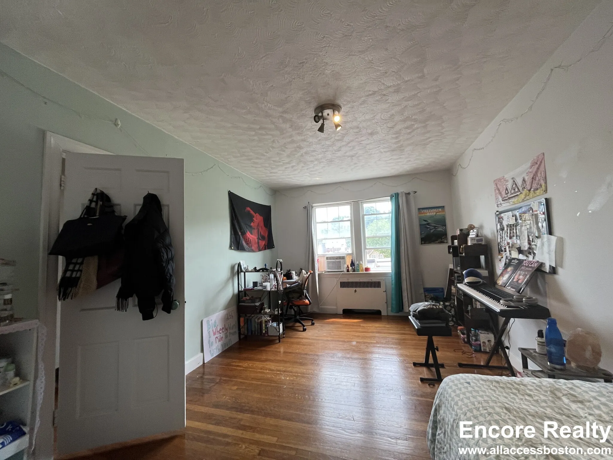 20 Fairbanks St, Brookline