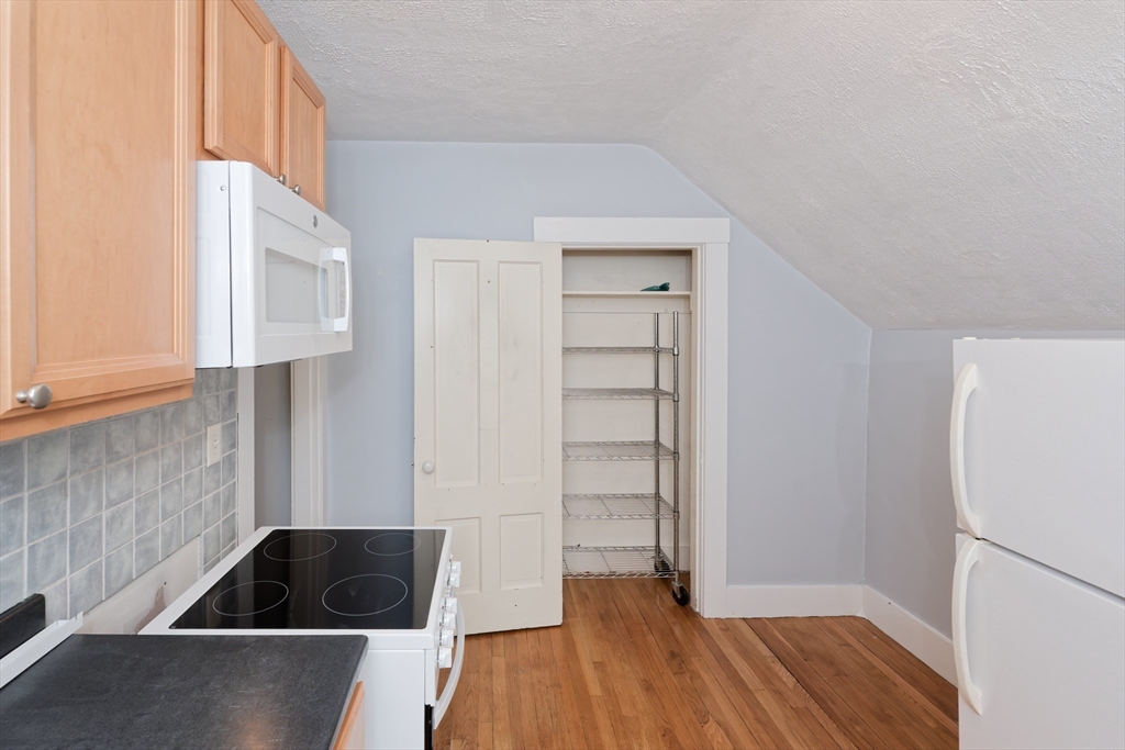 336 Bishop St, Framingham