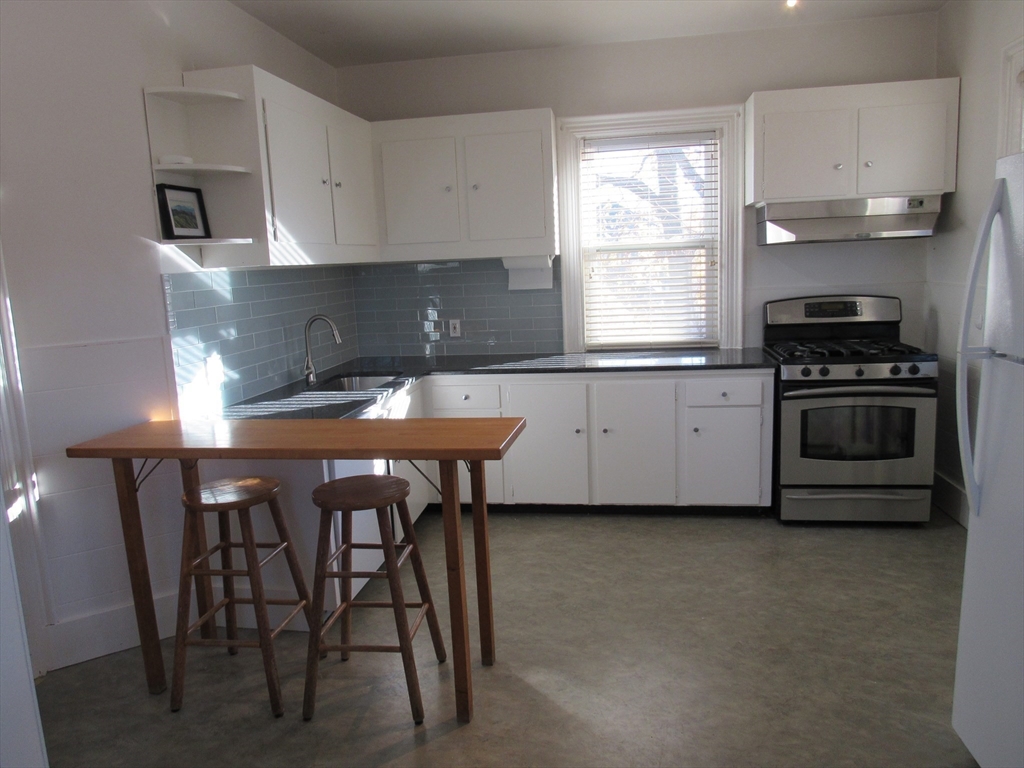 101 Central Ave, Newtonville