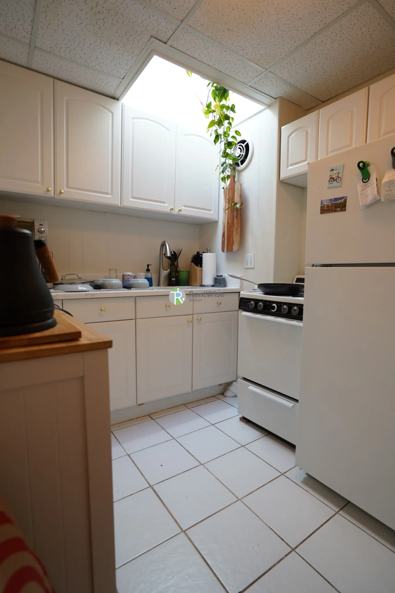 1055 Beacon St, Longwood