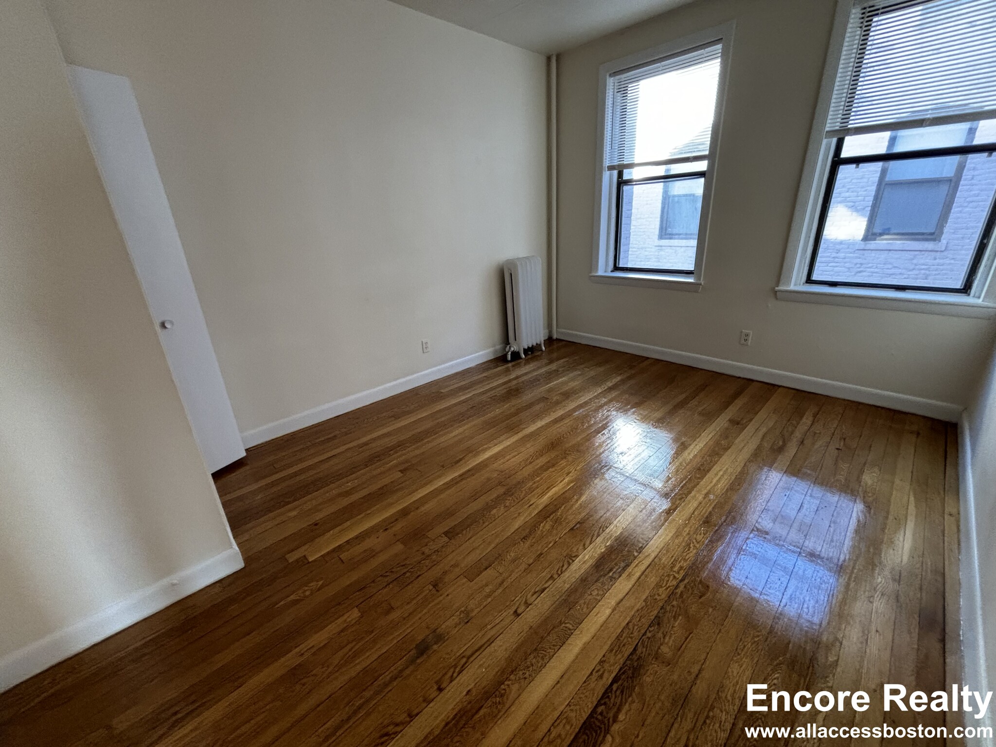 1133 Commonwealth Ave, Brighton