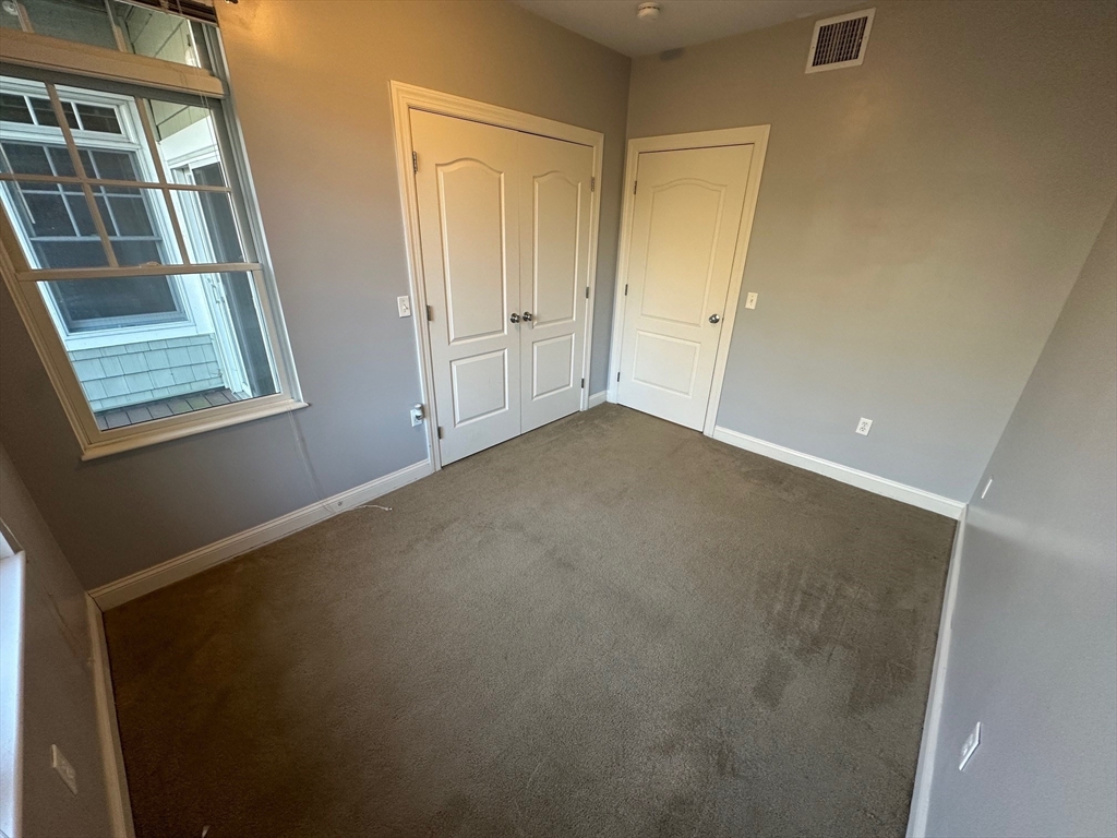 614 Pond St, Braintree