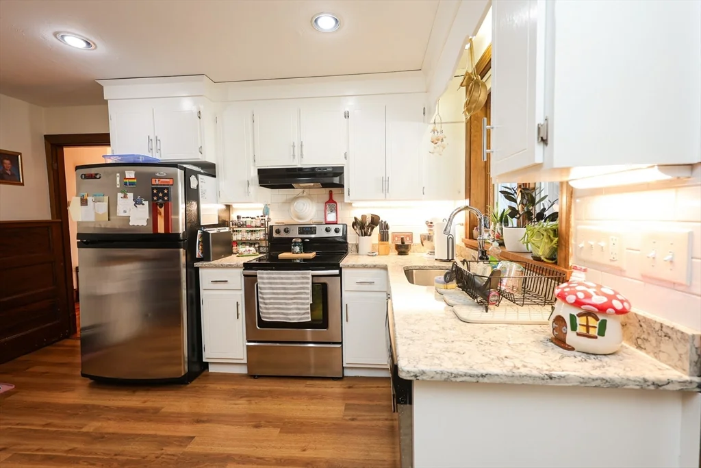 19 Burton Ter, Weymouth