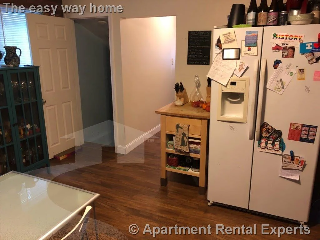 9 Lowell Ter, Magoun Square