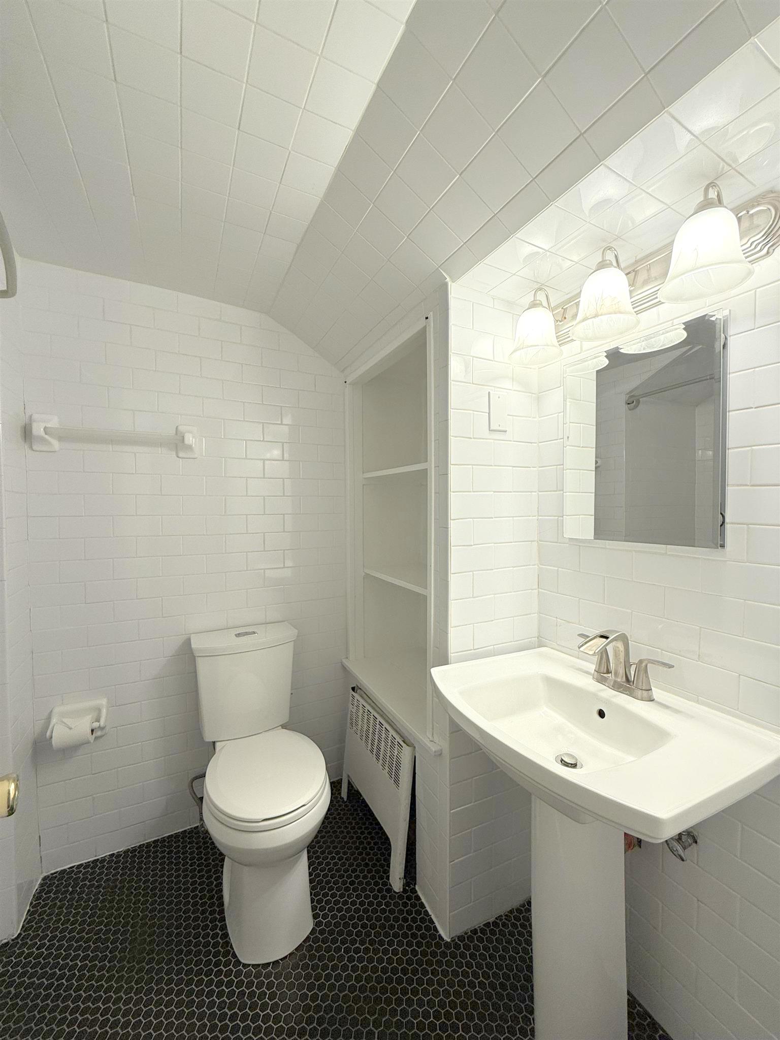 15 Trowbridge St, Mid-Cambridge