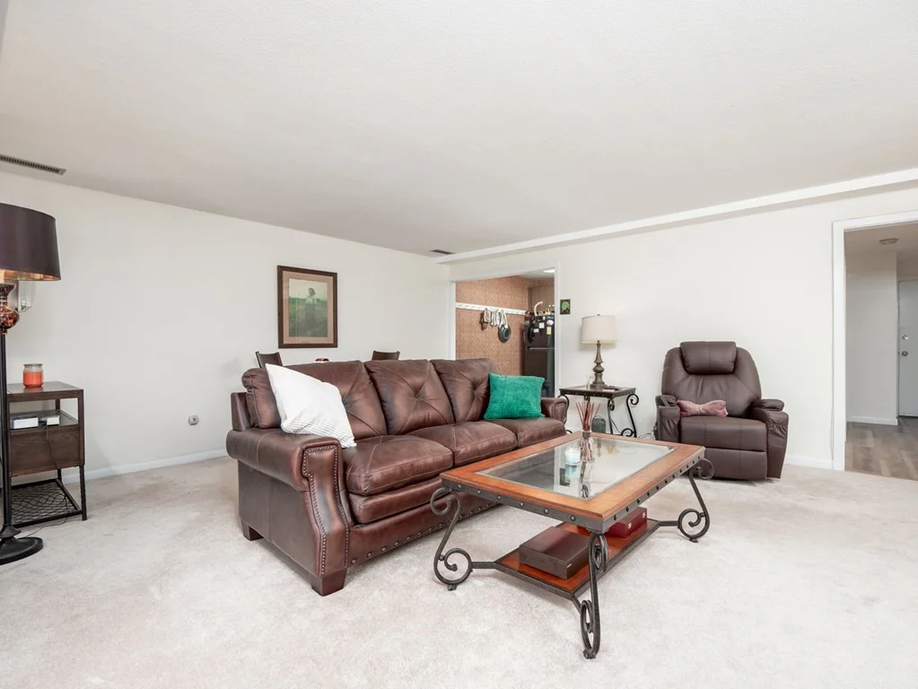 374 Great Rd, Acton