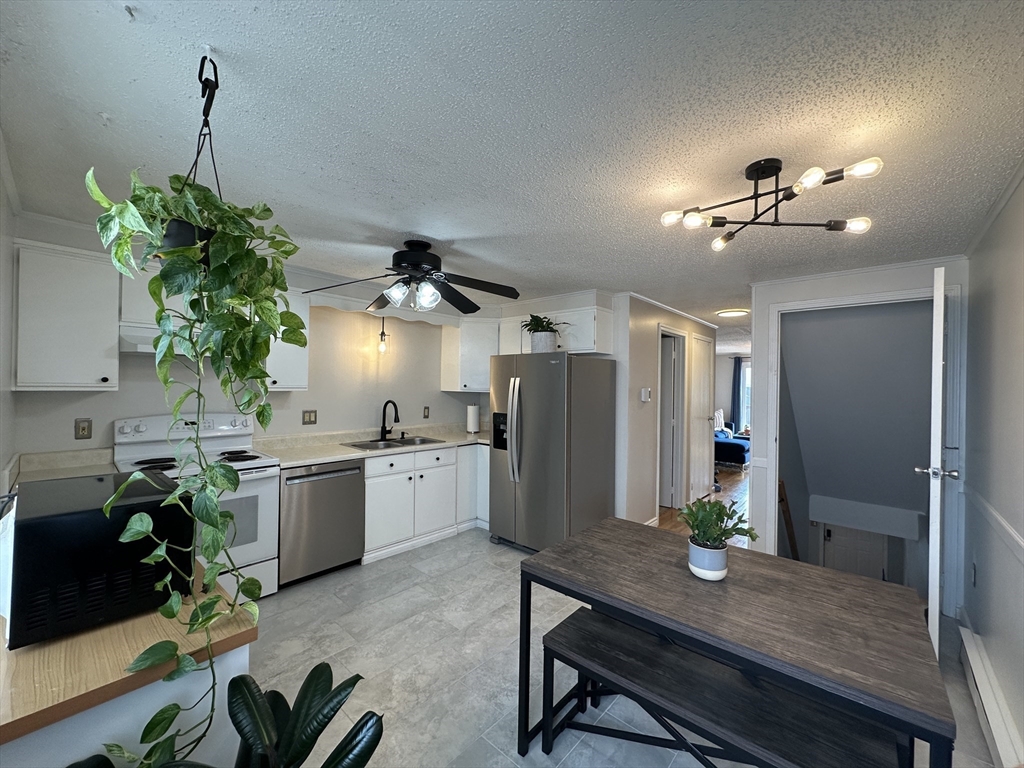 250 Congress Ave, Chelsea