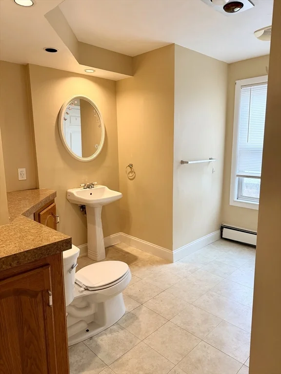 59 Whitney Ave, Centralville