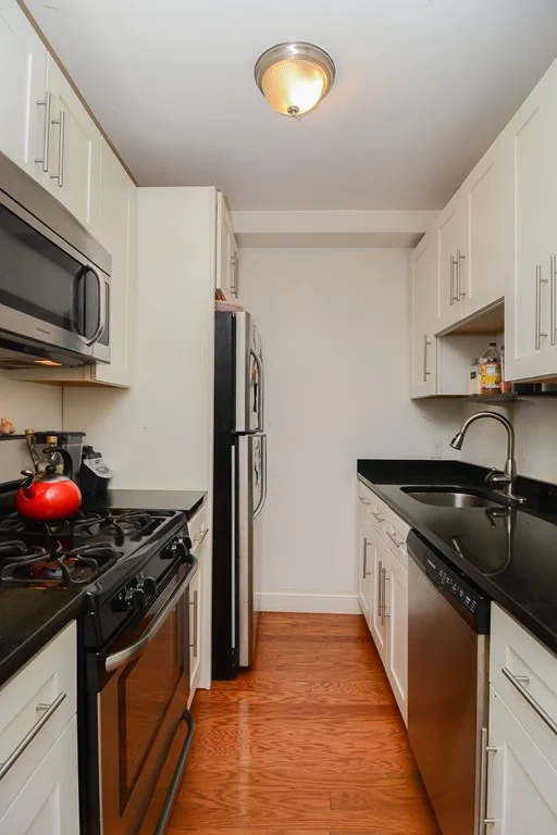 546 East 8th St, South Boston