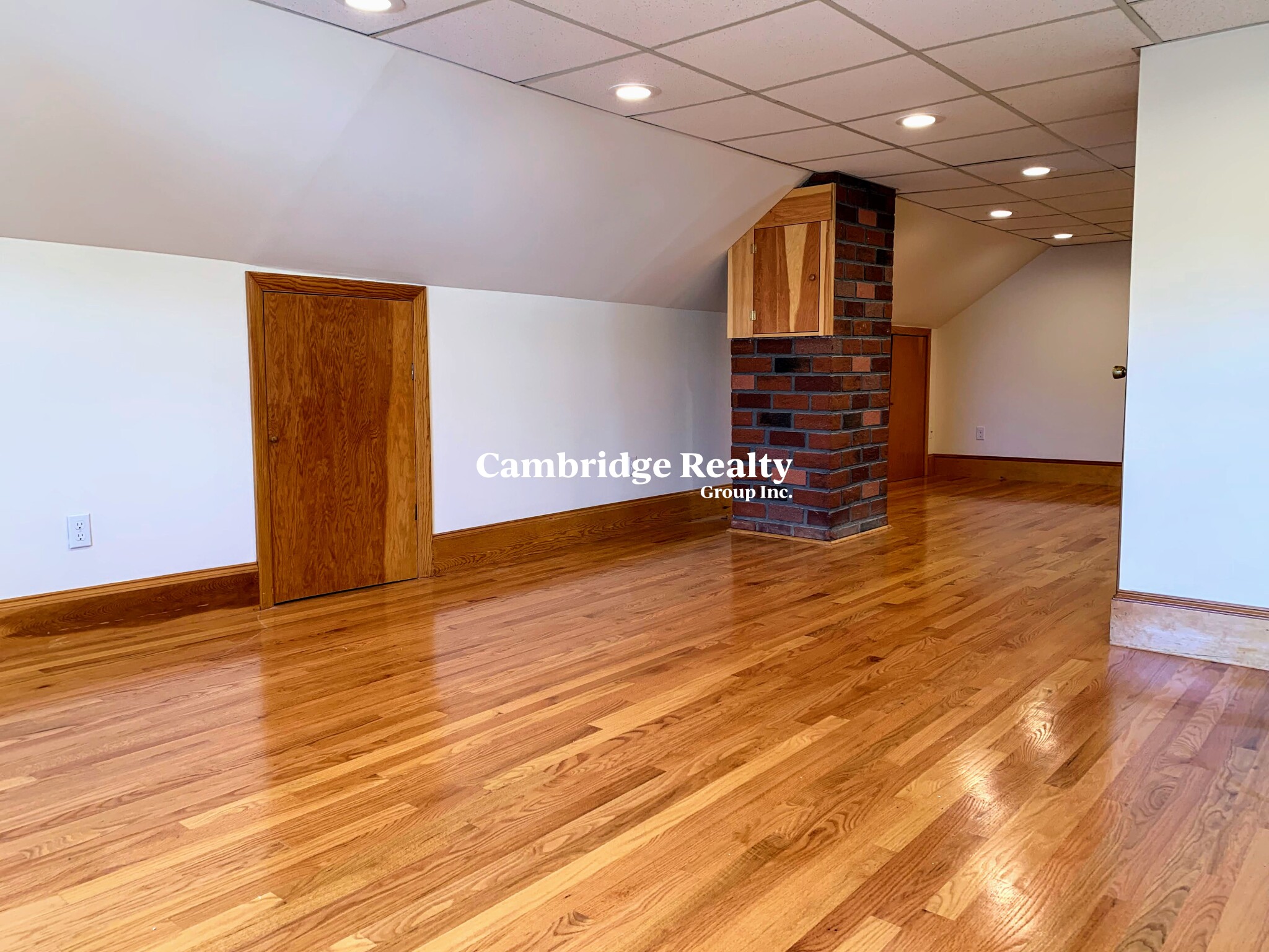 19 Adams St, Arlington