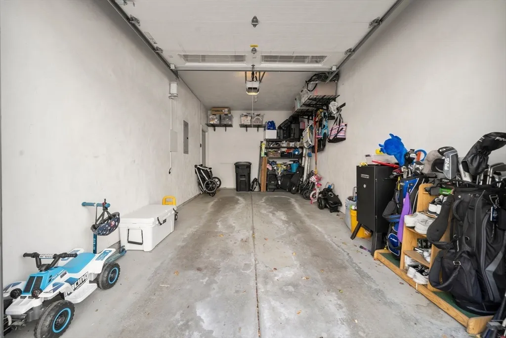 30 Park St, Fields Corner East