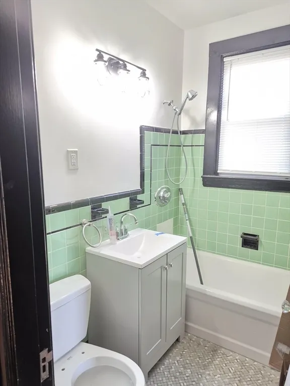 126 W Wyoming, Melrose