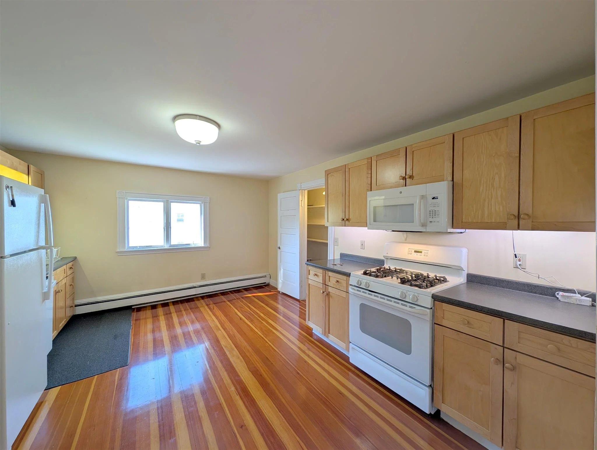 41 Bay State Ave, Powder House Square