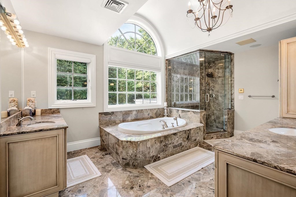 196 Bridle Trail Rd, Needham