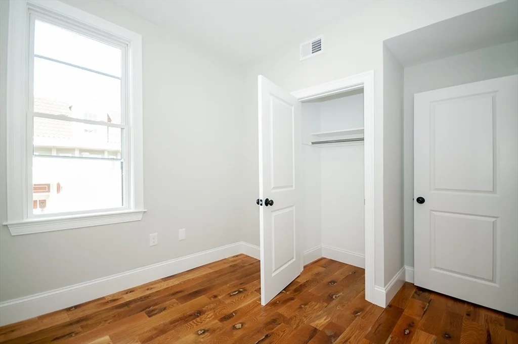 205 Marion St, East Boston