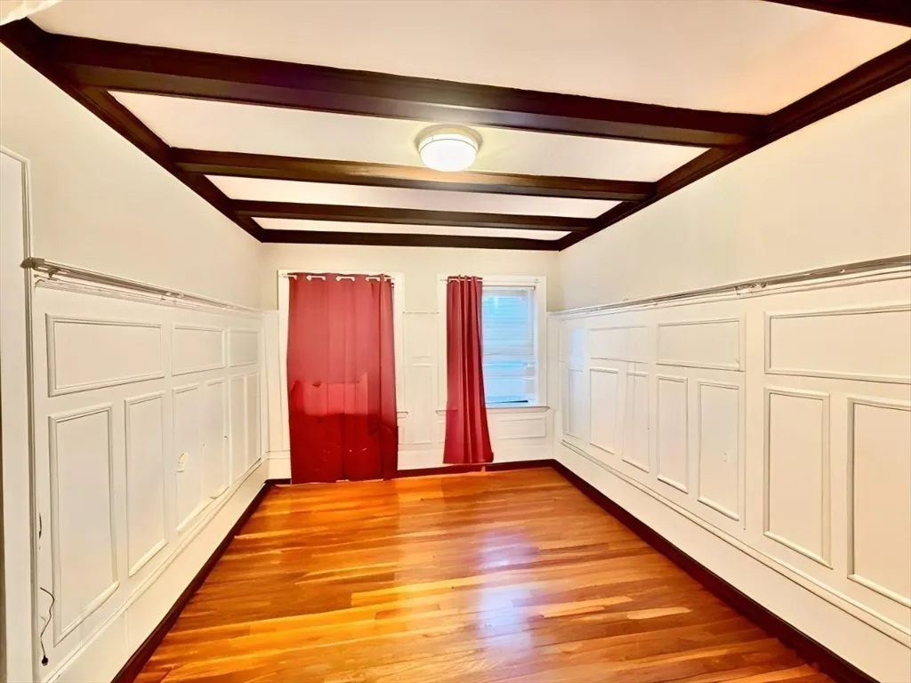 1468 Commonwealth Ave, Brighton