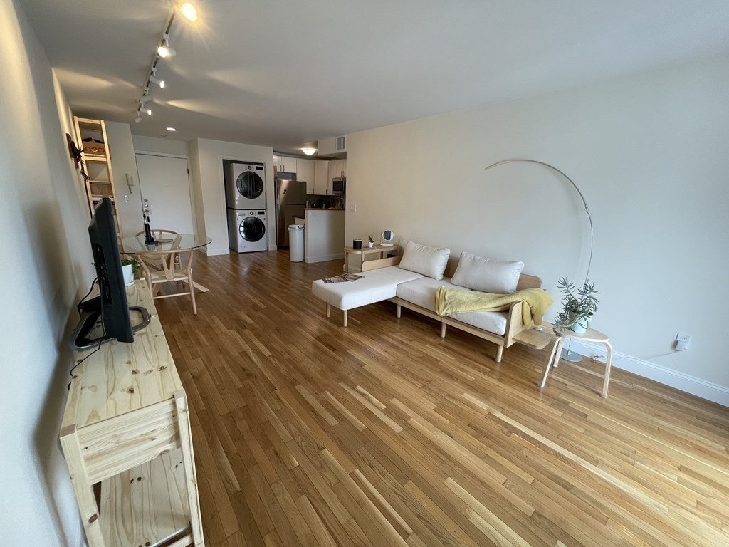 255 Beacon St, Somerville