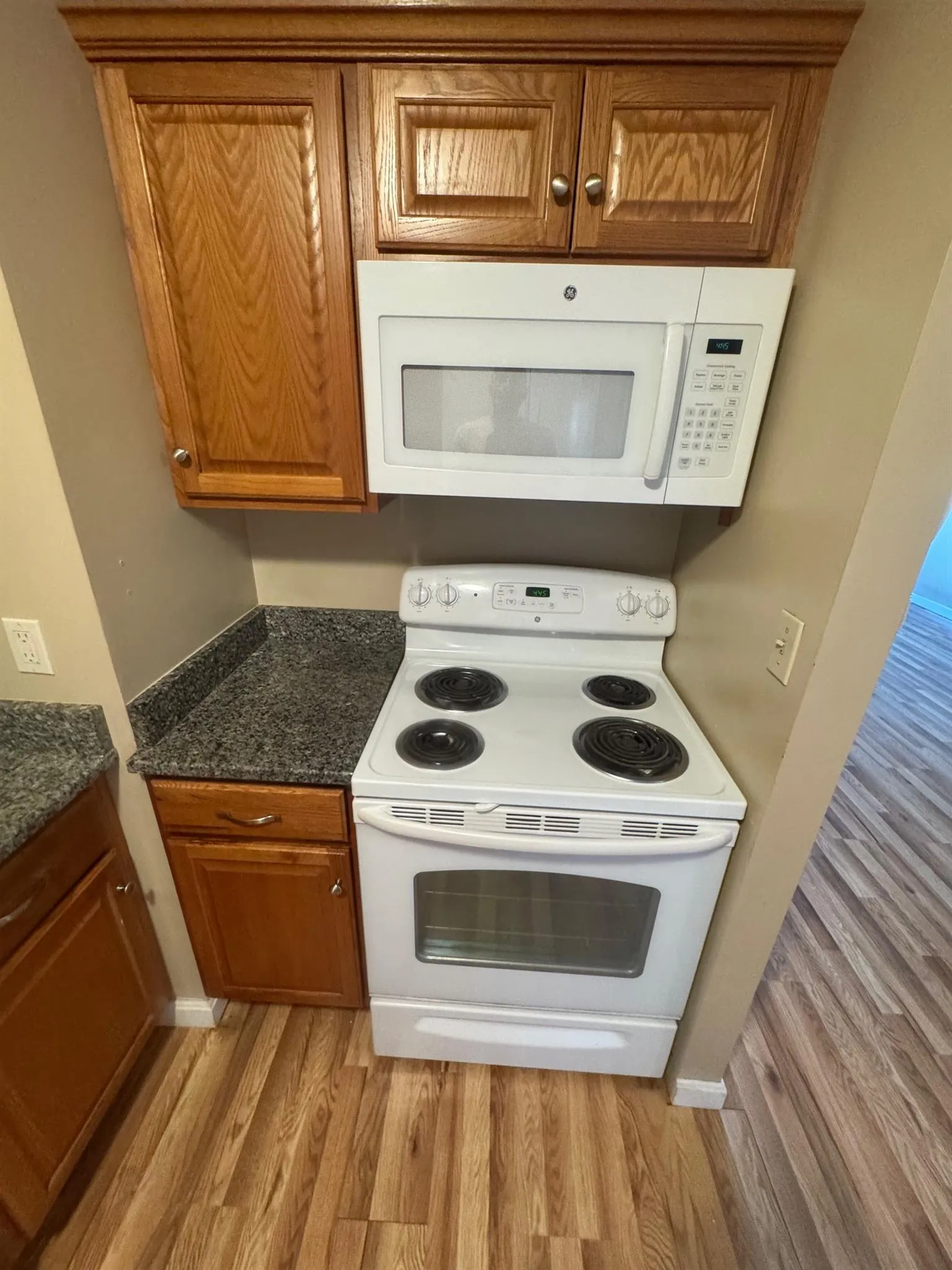 474 Broadway, Magoun Square