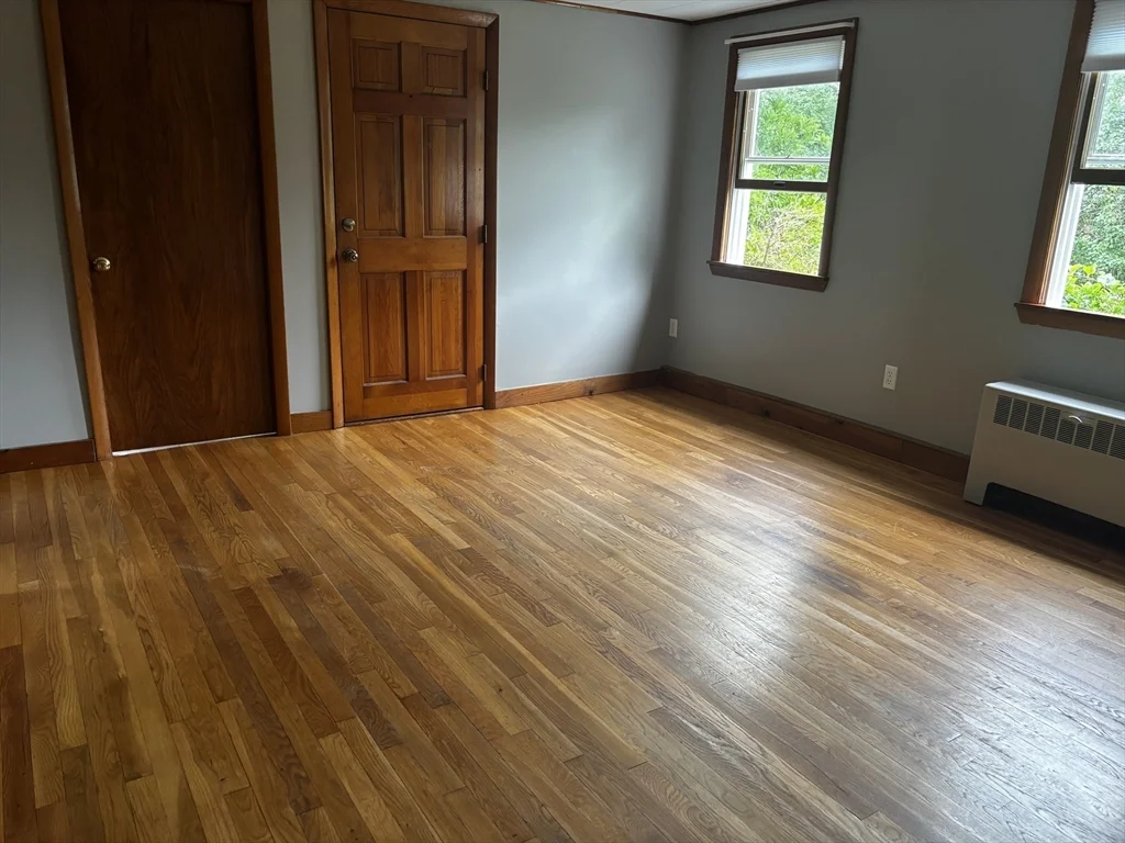 903 Prospect, Somerset