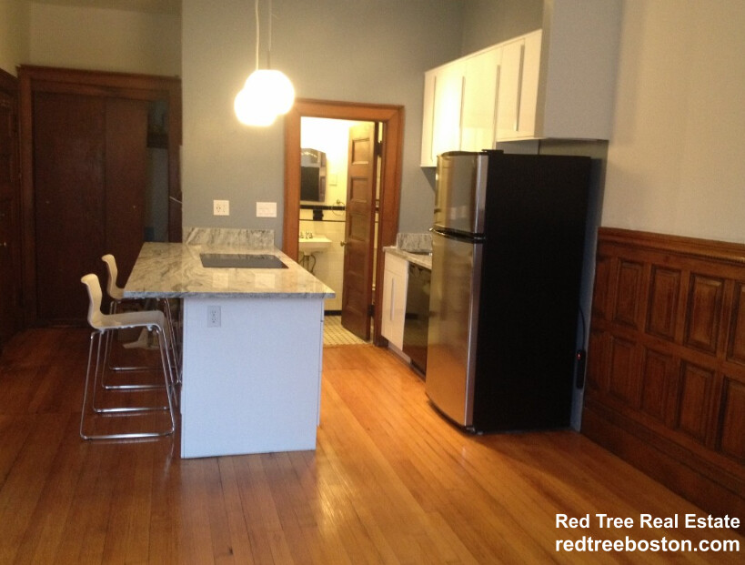 849 Beacon St, Fenway