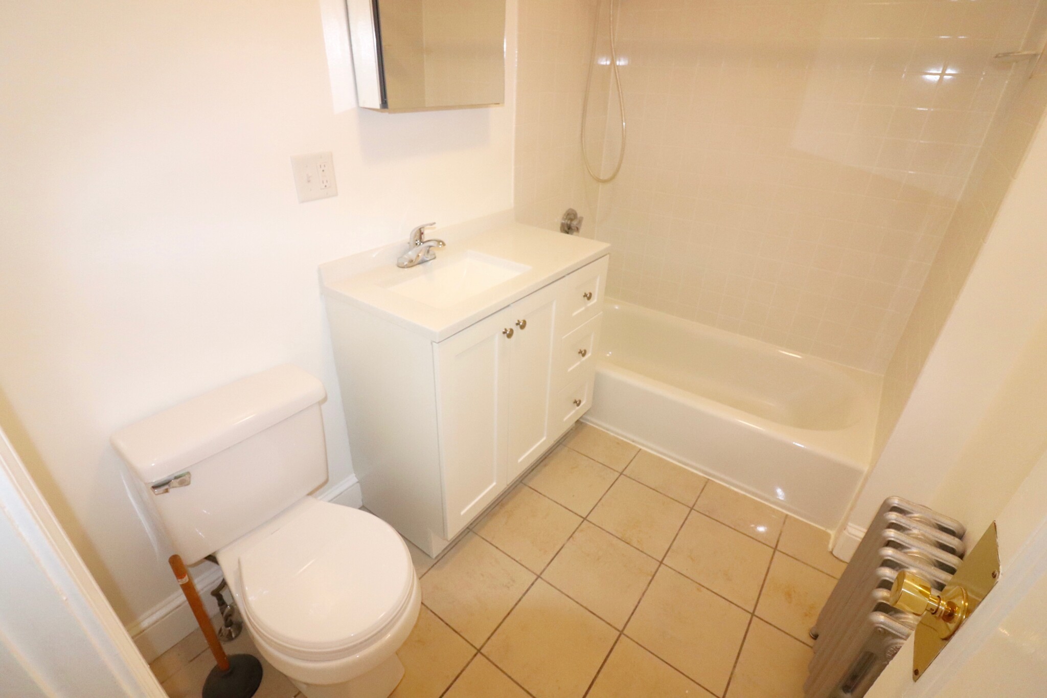 2572 Massachusetts Ave, North Cambridge