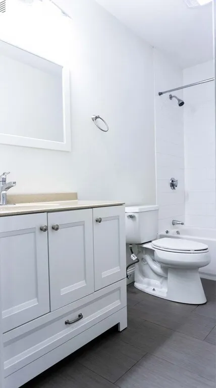 2747 Washington St, East Boston