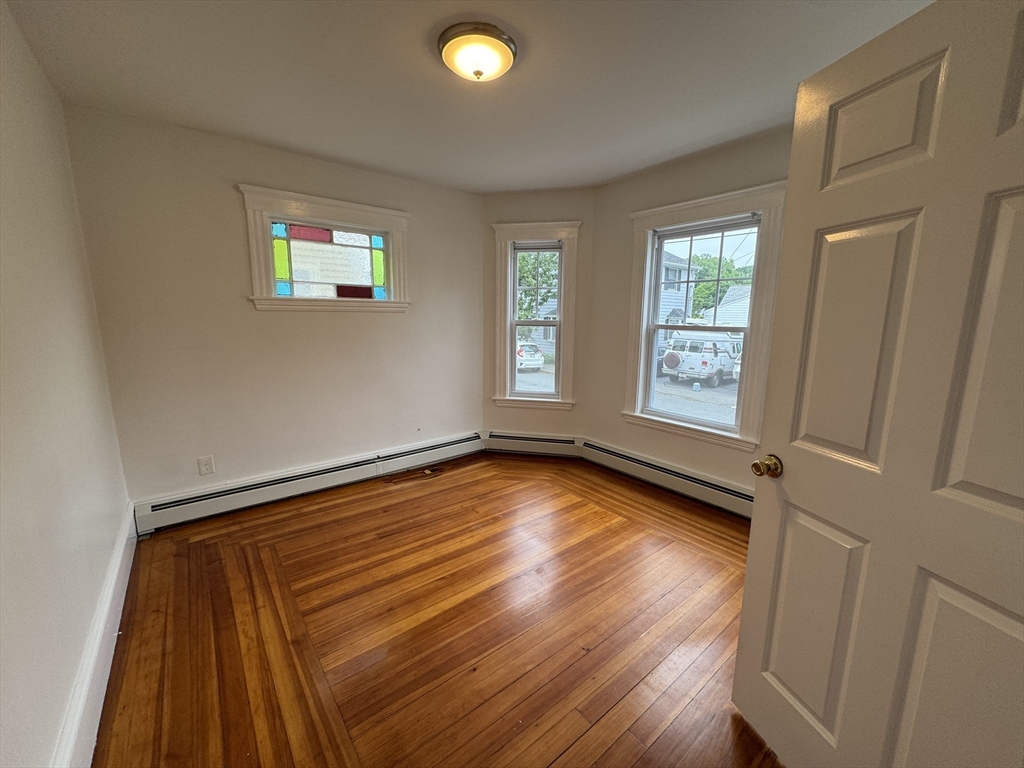 8 Glendale St, Salem