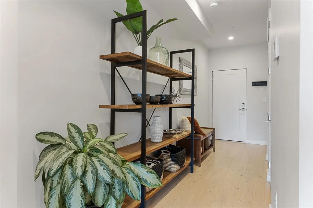 340 West 2nd St, South Boston